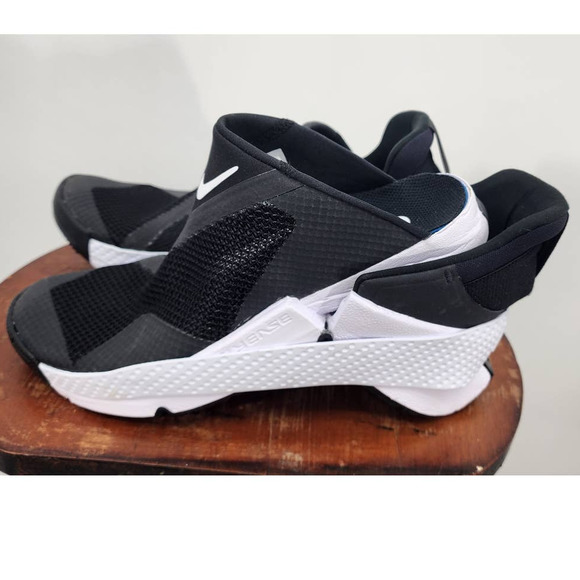 New Nike Go Flyease Running Hands Free Slip On Shoes Size 7‎
